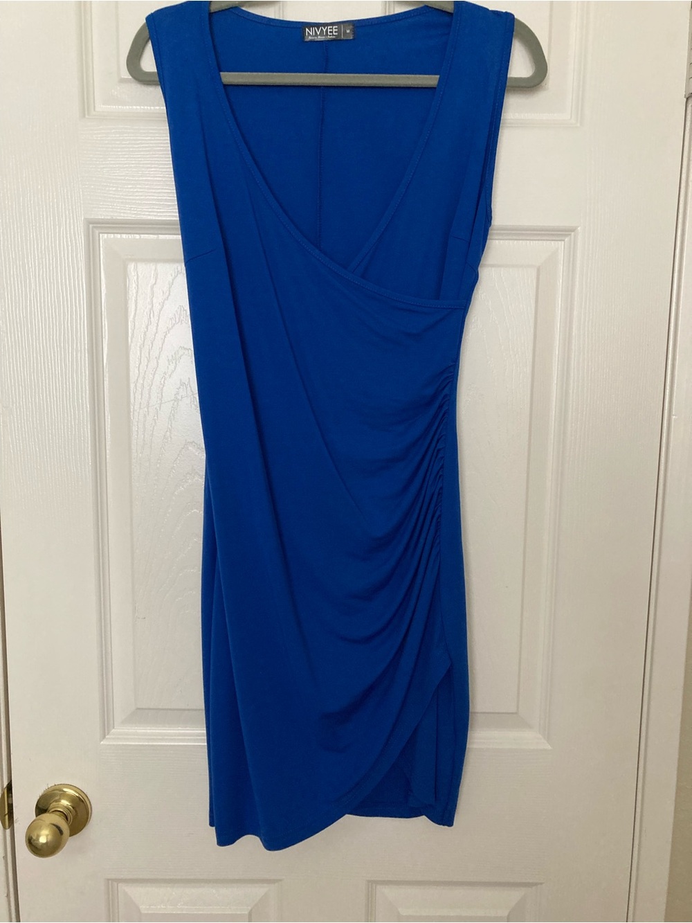 Nivyee Sleeveless Ruched Bodycon V-Neck Dress